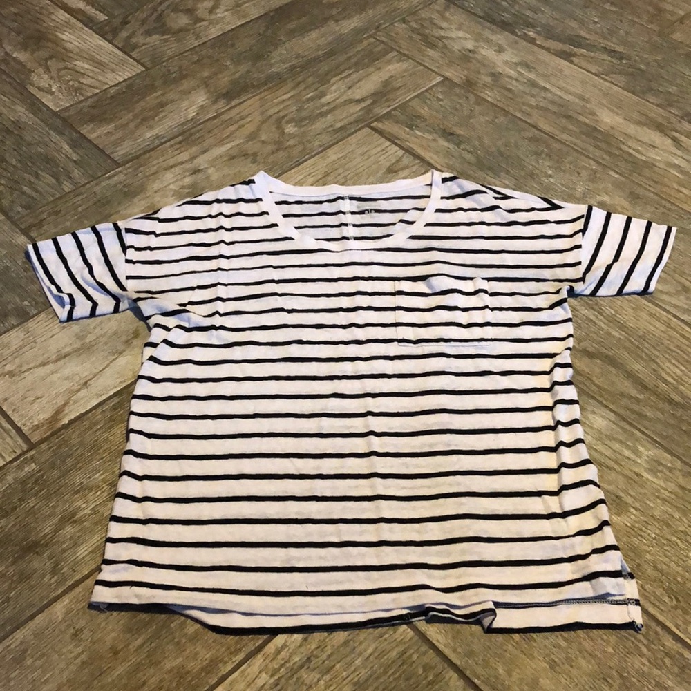 Old Navy Boyfriend Pocket Tee
